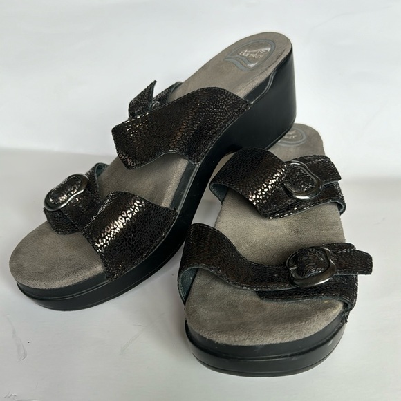 Dansko Double Buckles and Straps Platform Sandal slip on 40 9.5 - Picture 1 of 7